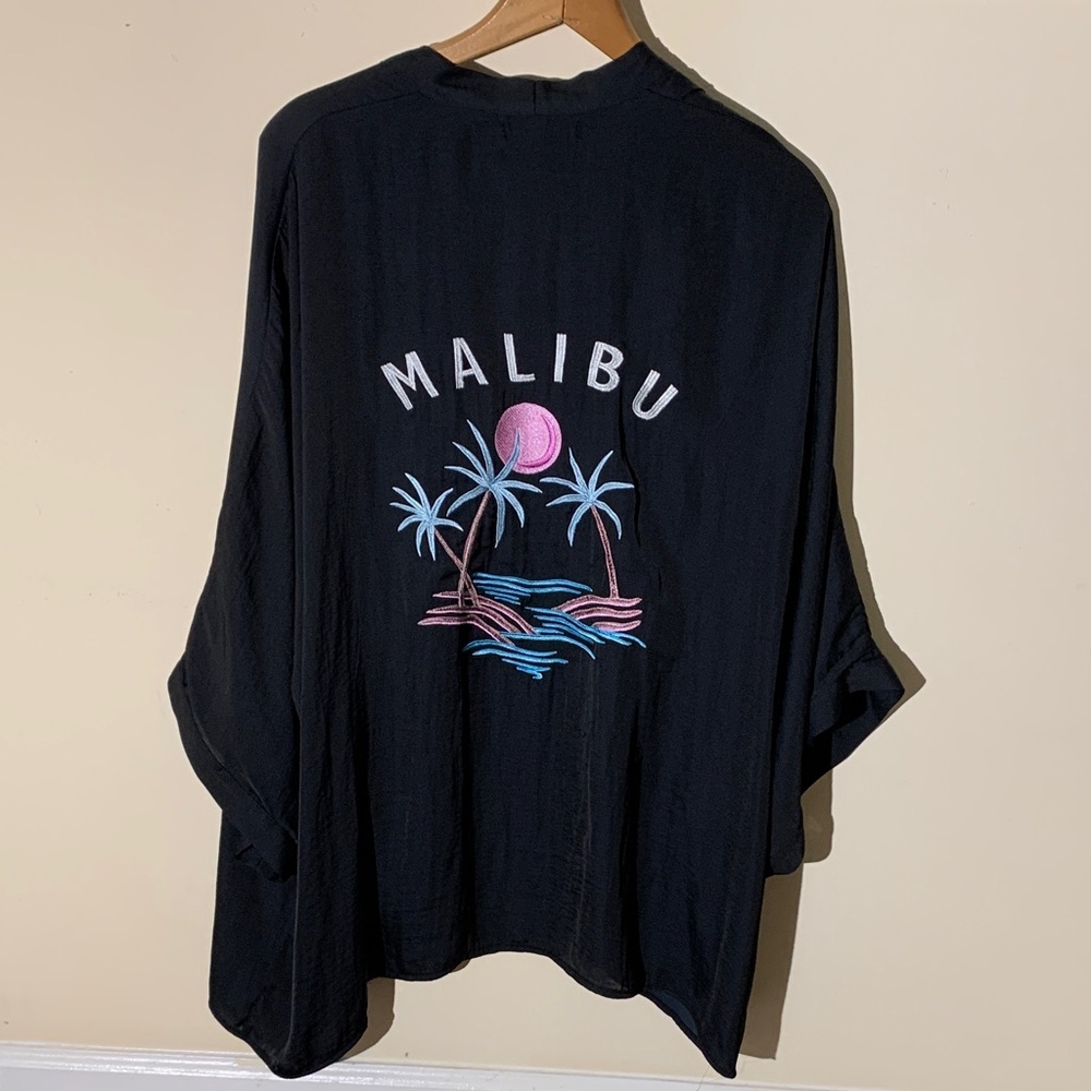 Kendall & Kylie kimono shirt